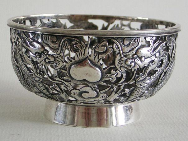 Bowl with dragons - (5975)